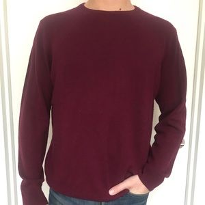 Barely worn 100 % cashmere Nordstrom sweater.